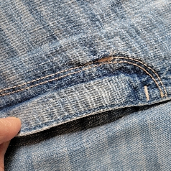 HOLLISTER Blue Whisker Light Wash Cut off Cuffed Jean Denim Micro Shorts Sz.28 - Picture 11 of 11